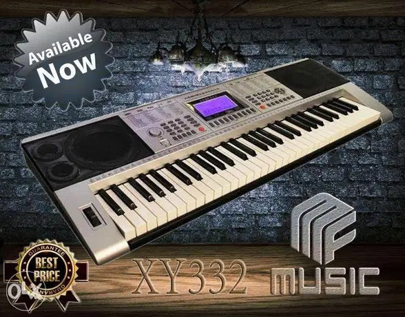 Full Size Electronic Full Size Keyboard 61 Key LCD Display With A Stand
